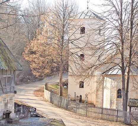 Crkva i čardak u kneževom spomen-kompleksu, Arhivska fotografija: S. Jovičić