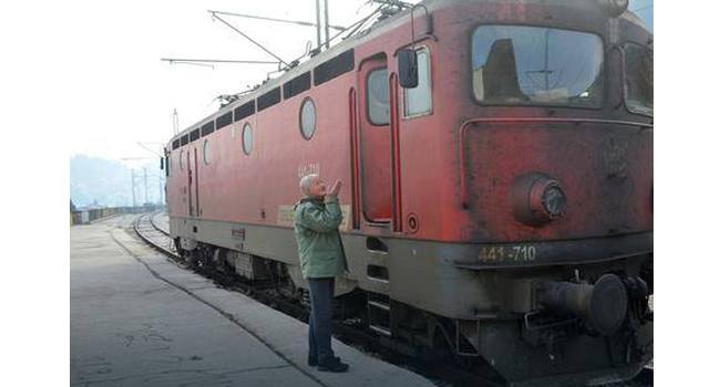 Poljubac za svoju lokomotivu, Foto: Miloš Cvetković / RAS Srbija