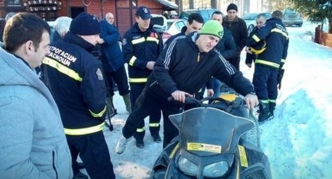 Odeljenja za vanredne situacije Užice sada ima dvoje motornih sanki, Foto: privatna arhiva / RAS Srbija