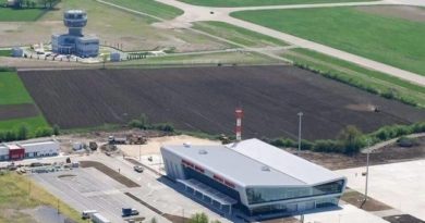 „MORAVA“ OTVARA VRATA Srbija na Vidovdan dobija TREĆI CIVILNI AERODROM „MORAVA“ OTVARA VRATA Srbija na Vidovdan dobija TREĆI CIVILNI AERODROM