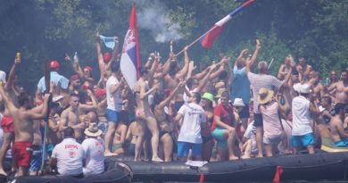 Spust Drinom – „SRPSKI karneval u Riju“: Drinska regata i ove godine zabeležila REKORDNU POSETU Spust Drinom – „SRPSKI karneval u Riju“: Drinska regata i ove godine zabeležila REKORDNU POSETU
