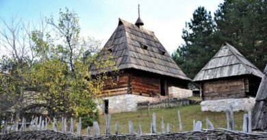 Sirogojno, čuvar srpskih korena i tradicije Sirogojno, čuvar srpskih korena i tradicije