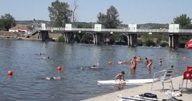 Zvanično počela kupališna sezona na Gradskoj plaži u Čačku Zvanično počela kupališna sezona na Gradskoj plaži u Čačku