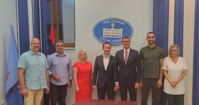 DELEGACIJA ČAČKA U POSETI TREBINJU DELEGACIJA ČAČKA U POSETI TREBINJU