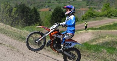 ČAČANI USPEŠNI NA OTVORENOM ŠAMPIONATU U DISCIPLINI MOTO KROS U VLASOTINCU